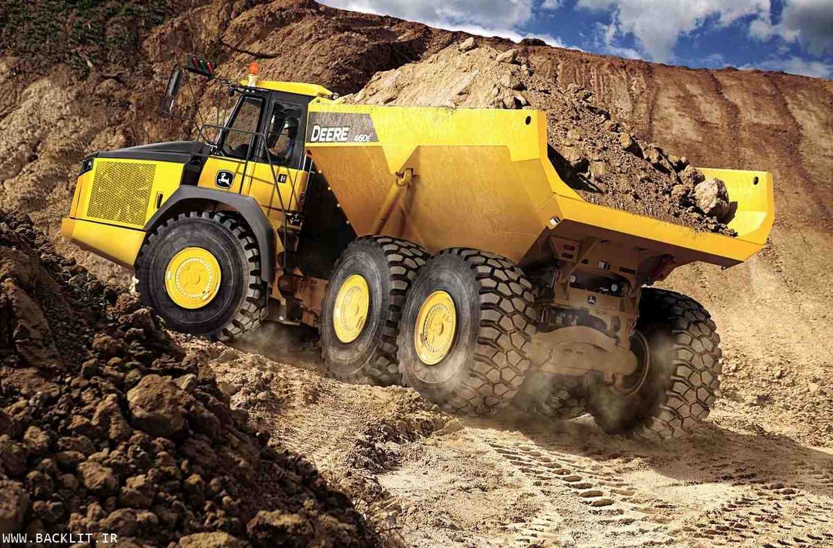10774