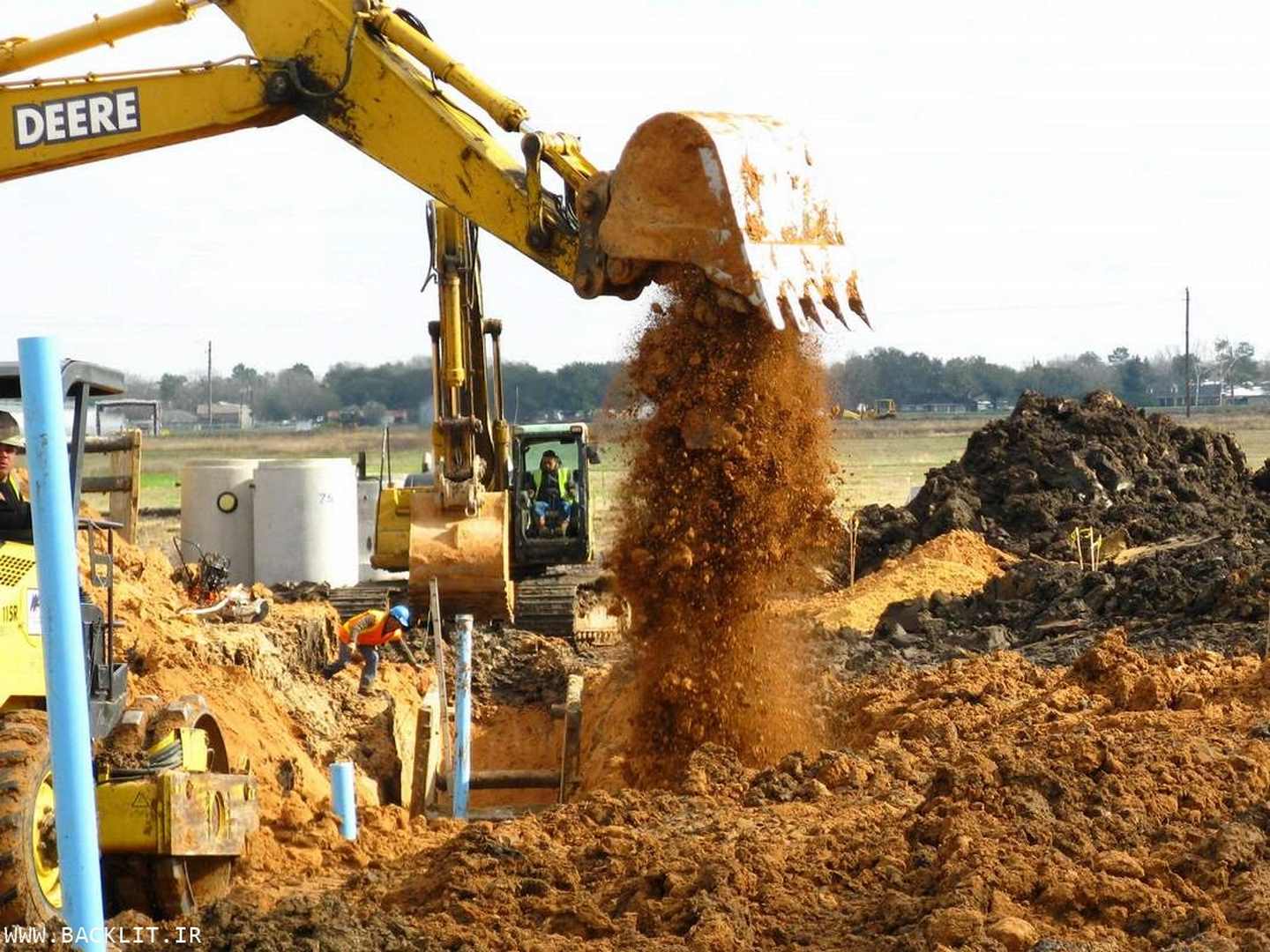 10844